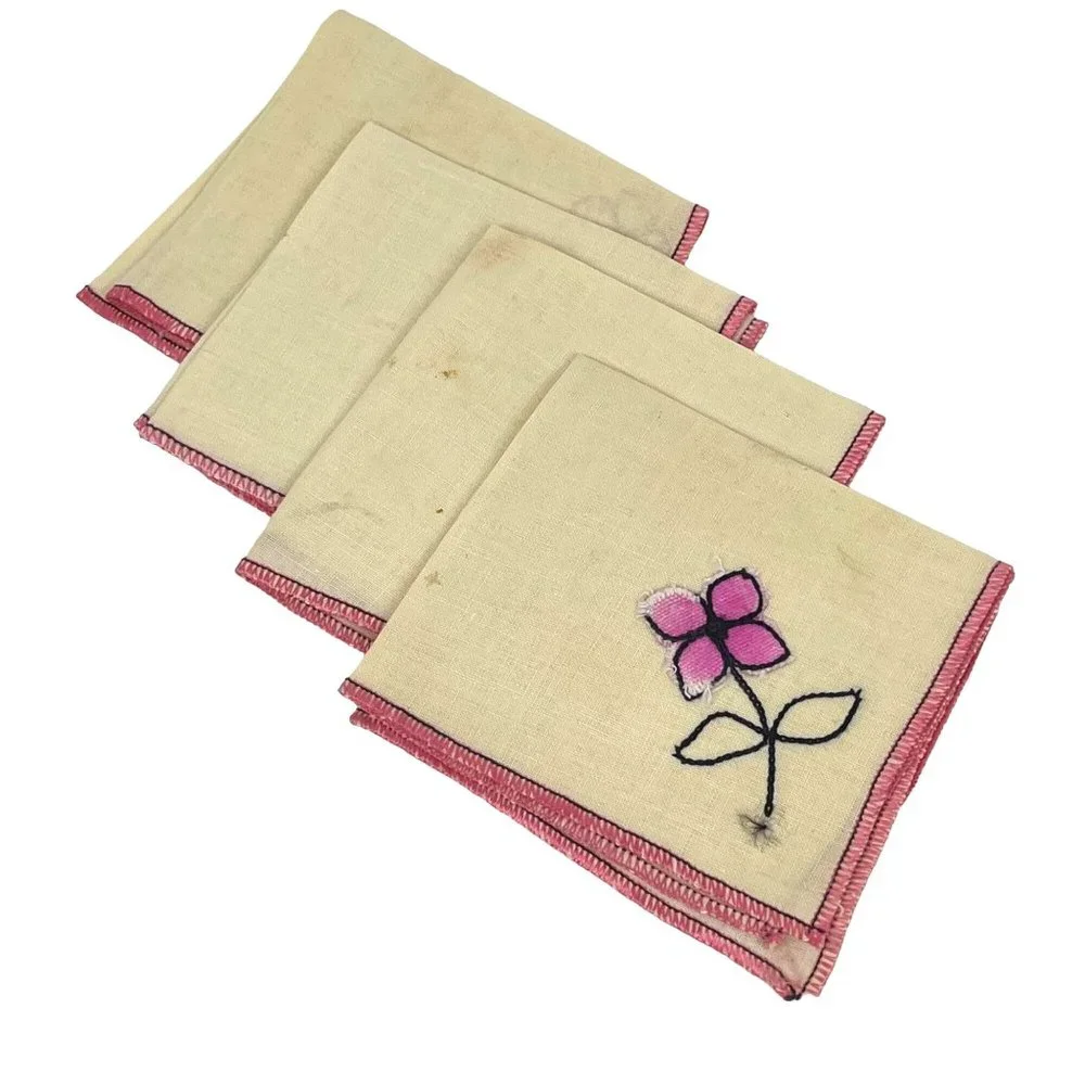 Vintage Set of 4 Linen Cocktail Luncheon Napkins Pink Flower Embroidered